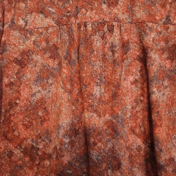 NWOT LOGO by Lori Goldstein Stretch Woven Button Front Blouse Crimson Women's S - Picture 8 of 9